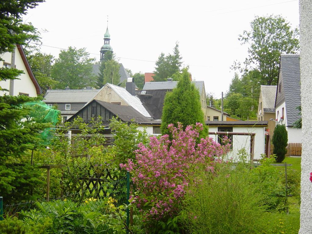 Ferienwohnung Bimmelbahn-Blick Neudorf  Habitación foto
