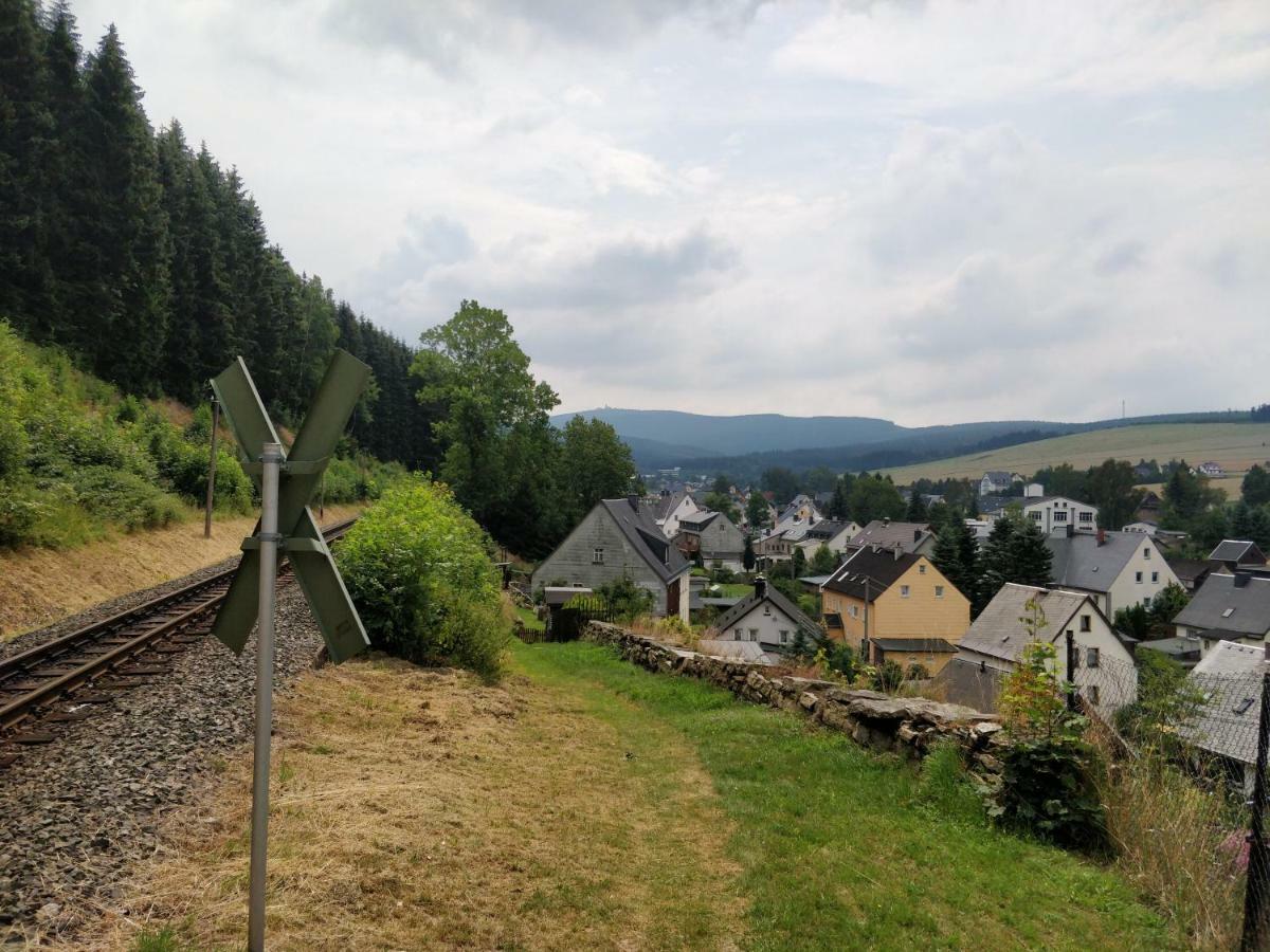 Ferienwohnung Bimmelbahn-Blick Neudorf  Exterior foto